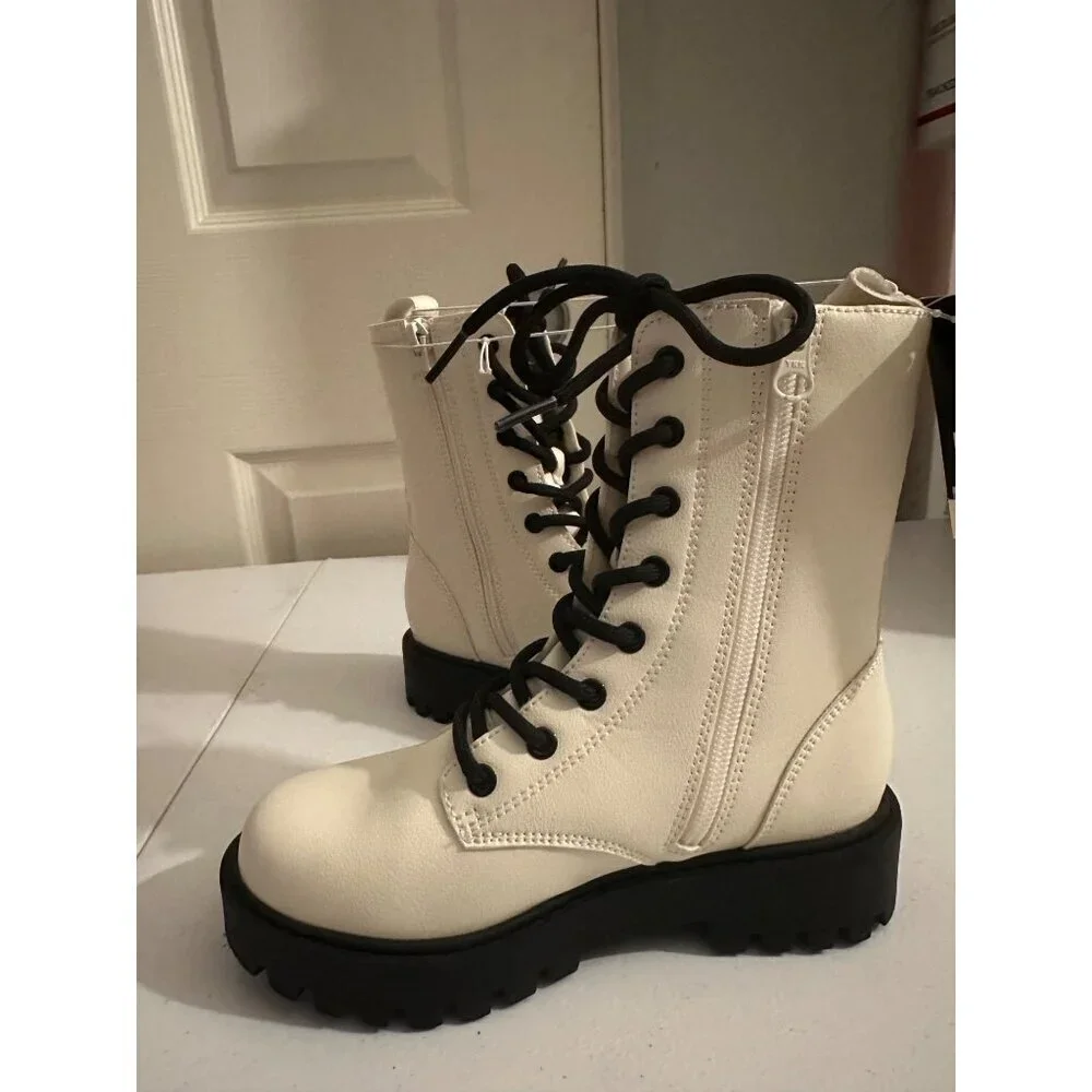 Art Class Toddler Girl’s Khari Lace-Up Combat Boots size 13 NWT